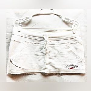Women’s Hollister Skirt- size L